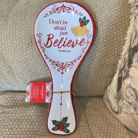 ❤️🤍💚NWT Mark 5:36 “Don’t be afraid just Believe” Ceramic Christmas Spoon Rest - Picture 3 of 9